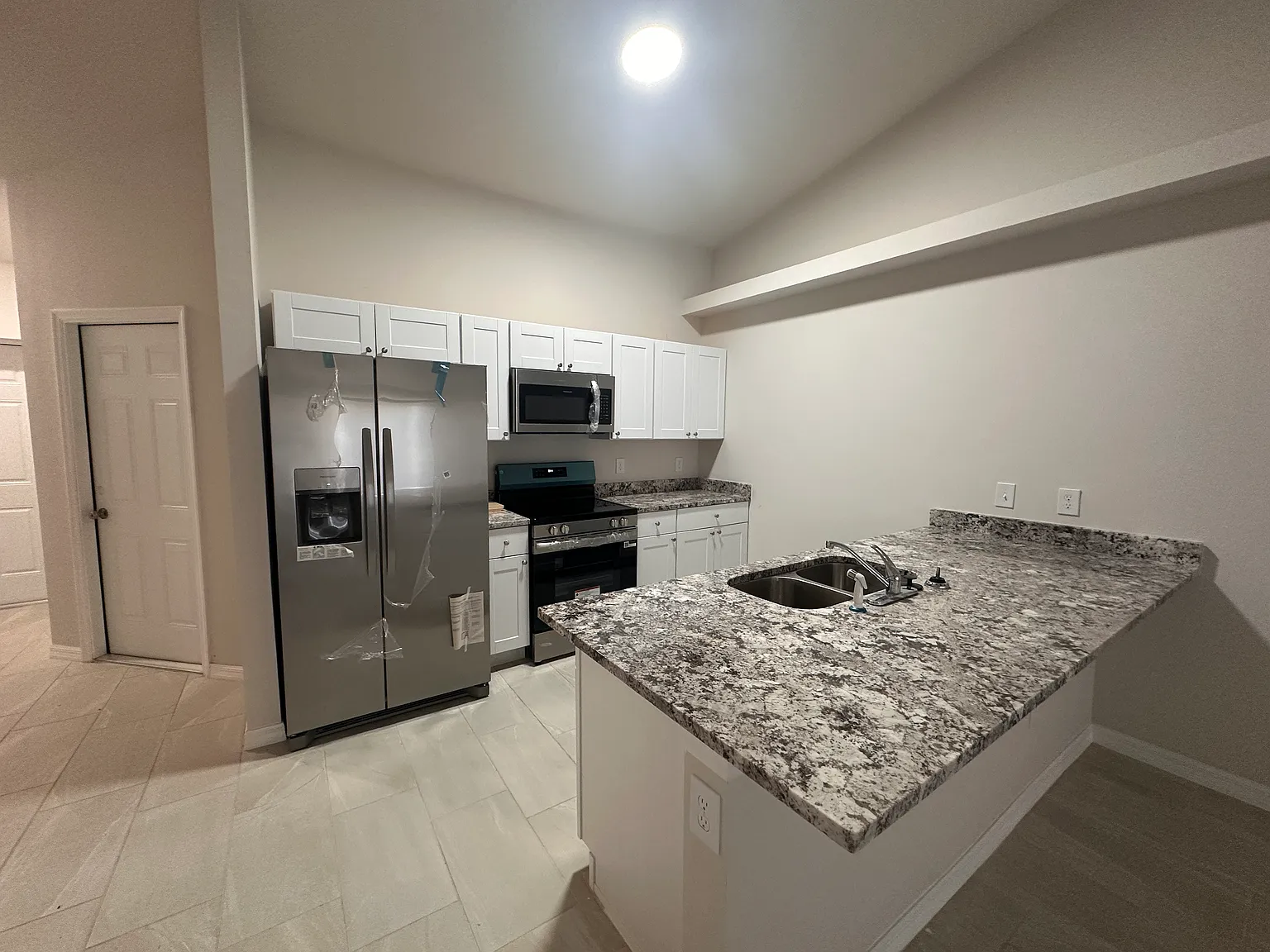 2106 Andalusia Blvd — Photo 2