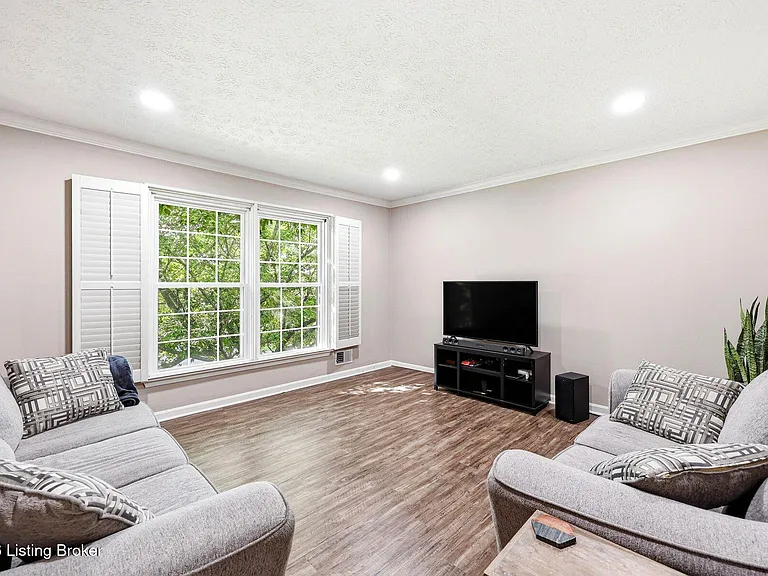 3605 Birnamwood Ct — Photo 6