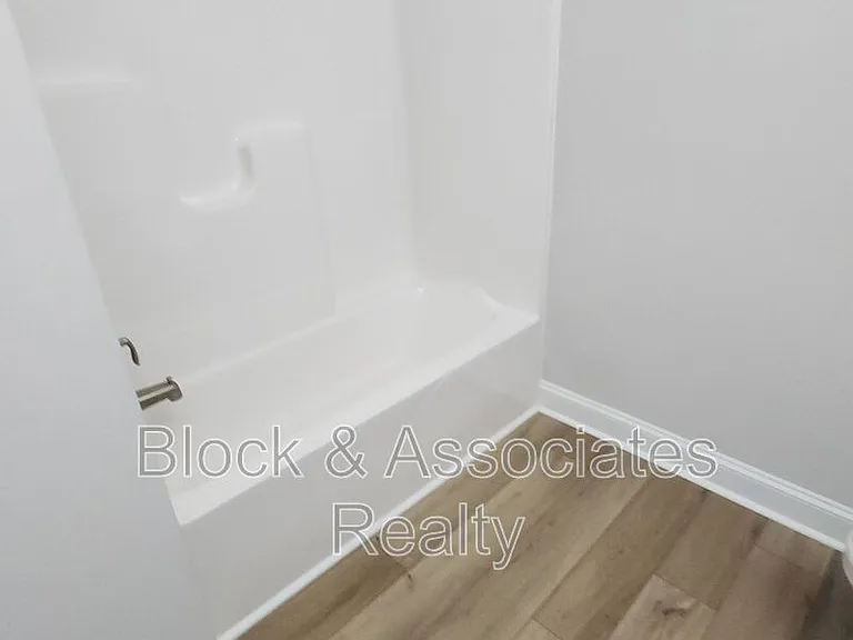 3718 Copper Ct — Photo 9