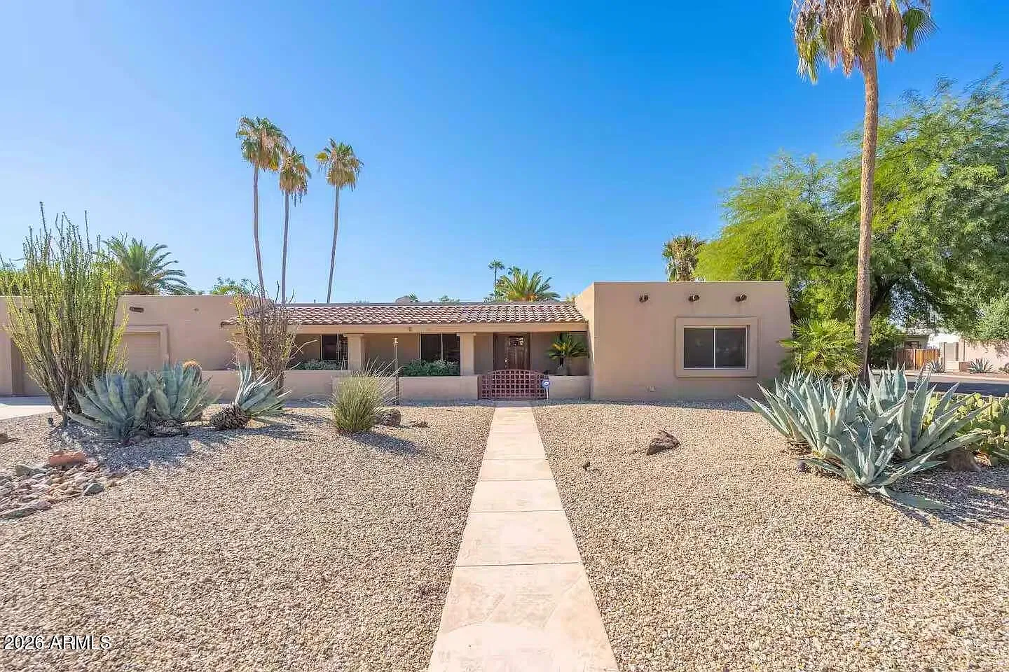 3 bed, 2.0 bath, 1808 sqft, $3,750 — Photo 1
