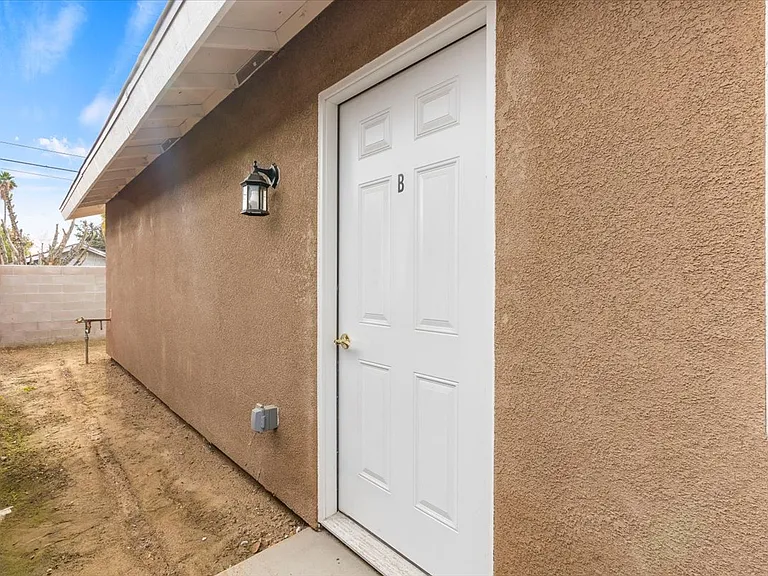 1415 Oregon St #B — Photo 11