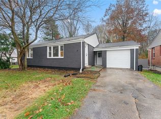 1054 Runge Ave, Struthers, OH 44471