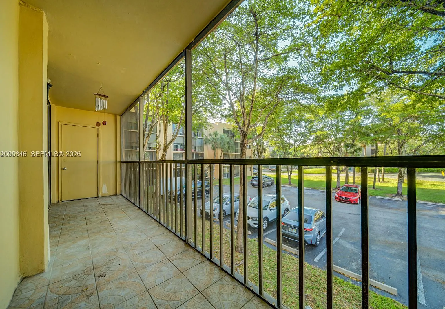 2 bed, 965 sqft, $2,400 — Photo 4
