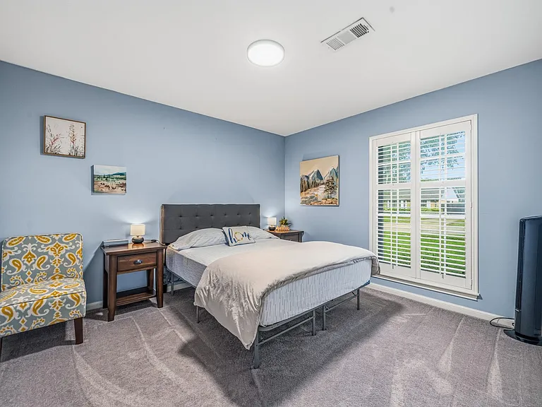 8426 Edgemoor Dr — Photo 28