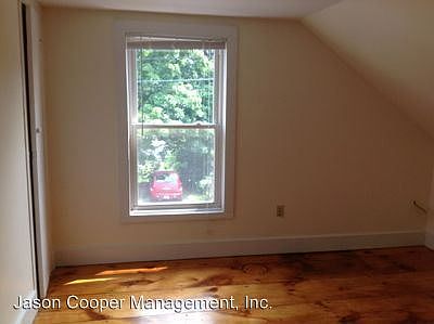 2nd image of 179 Elliot St