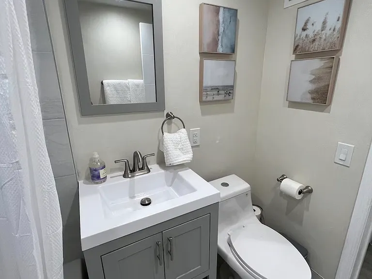 42 Phoenetia Ave #2 — Photo 9