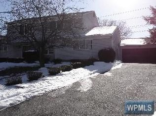 559 Manchester Rd, Yorktown Heights, NY 10598