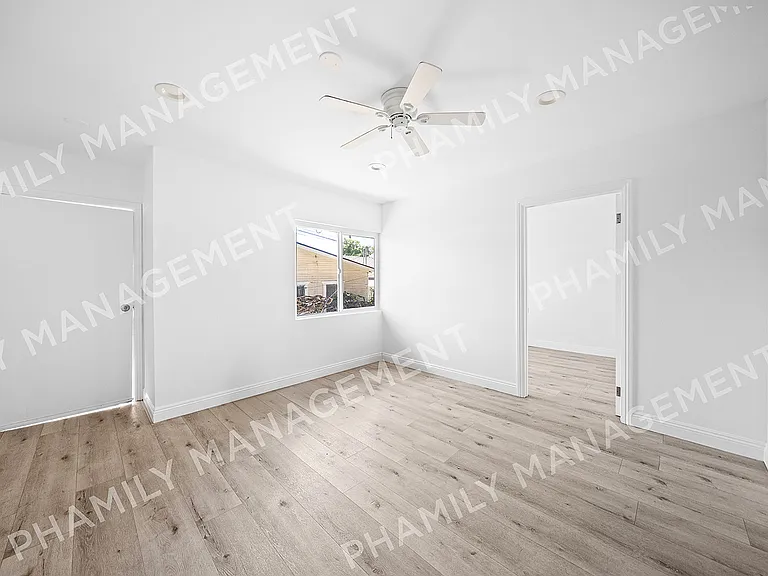 2517 W Temple St #1 — Photo 3