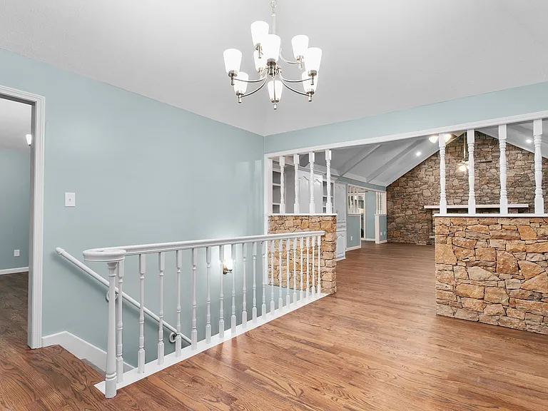 4612 NW Bramble Trl — Photo 2