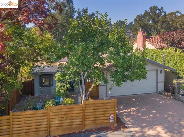 6251 Girvin Dr, Oakland, CA 94611