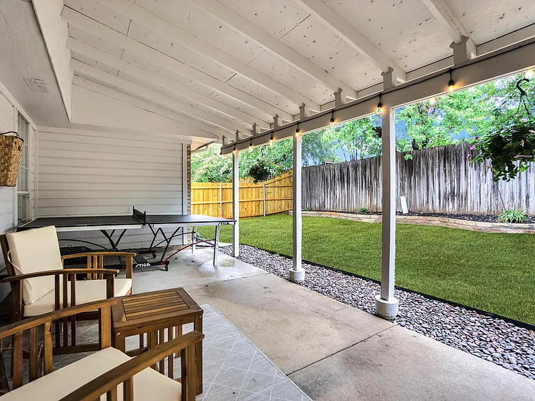 232 Brittany Dr — Photo 21