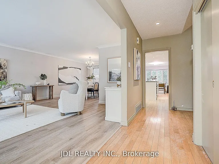 87 Munro Blvd — Photo 10