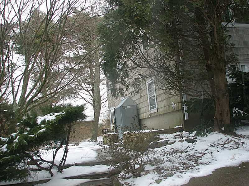 2nd image of 8 Ram Head Rd