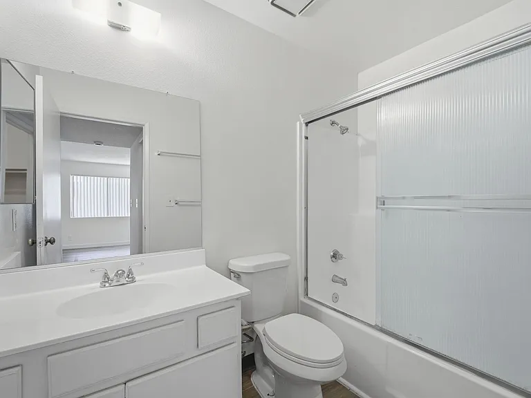 1527 Palm Ave — Photo 18