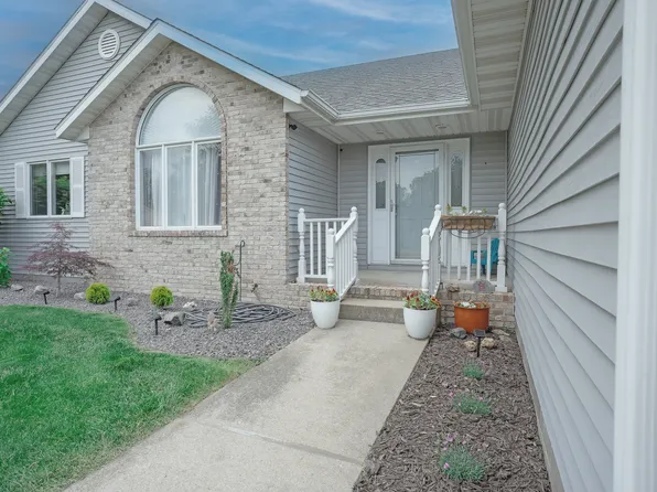 2013 Monterey Dr, Springfield, IL 62711