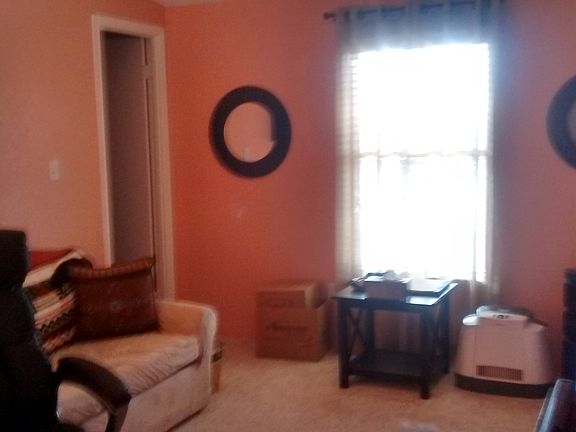 3rd image of 848 E Tee St