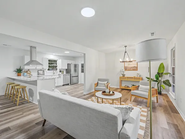 1234 Woodside Dr, Hanahan, SC 29410