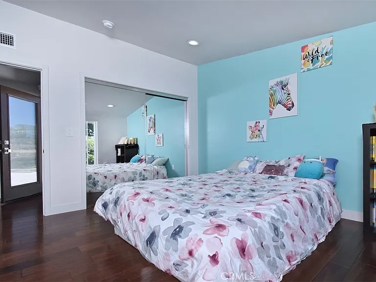 4347 Coronet Dr — Photo 18
