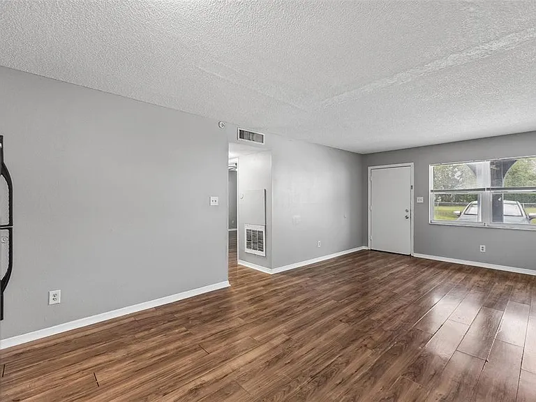 601 State Ave #2 — Photo 7