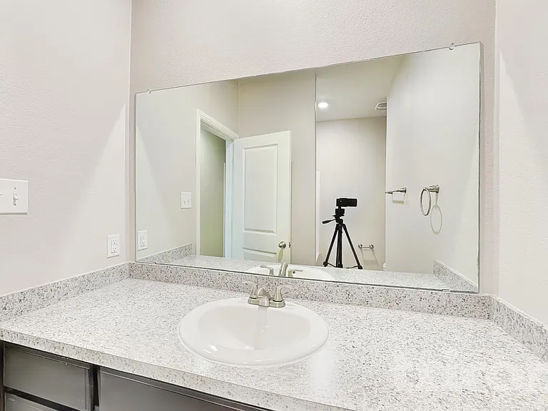 2305 Denmark Ln — Photo 14