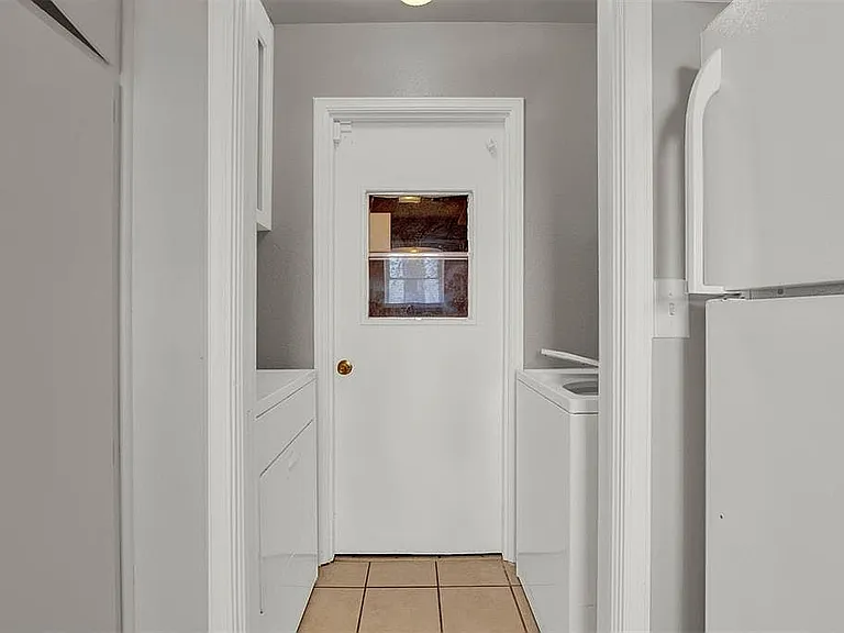 1000 W Silver Meadow Dr — Photo 12