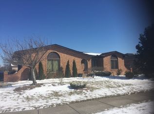 46156 Keystone Dr, Macomb, MI 48044