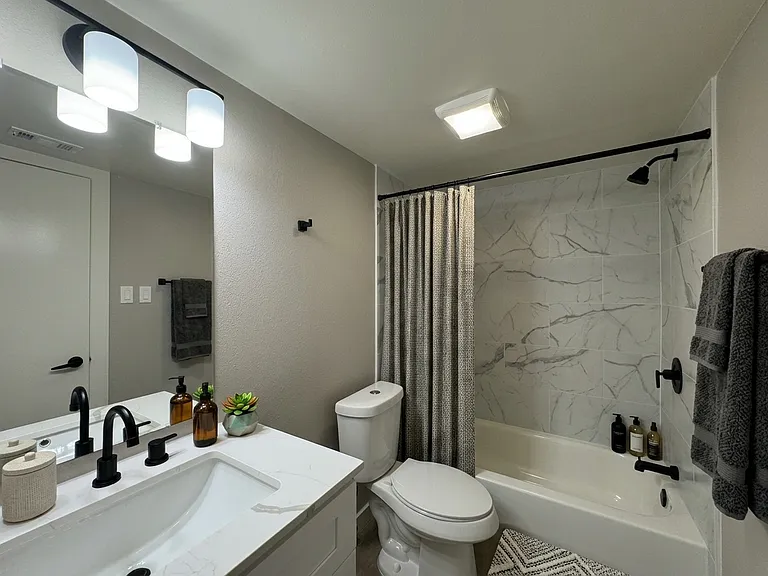 4547 Avenue A #104 — Photo 7