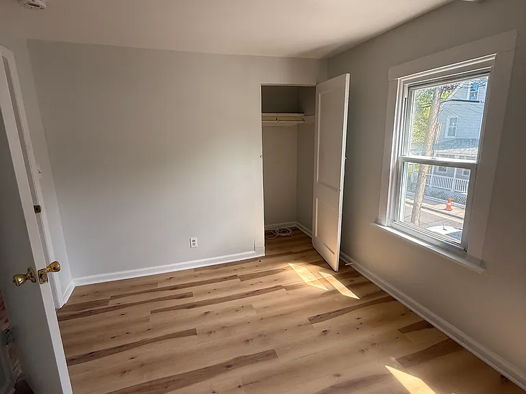 21 Avenue A — Photo 9