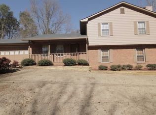 5948 S Deshon Ct, Lithonia, GA 30058