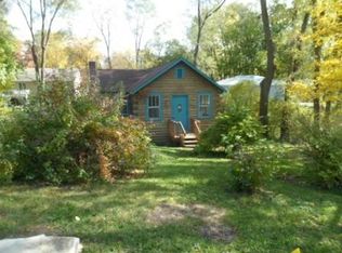 3902 Sumac Ave, Island Lake, IL 60042