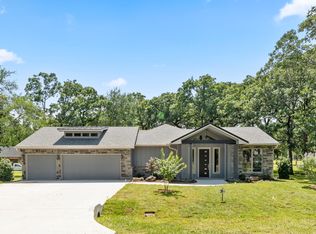 177 Saint Andrews Dr, Mabank, TX 75156
