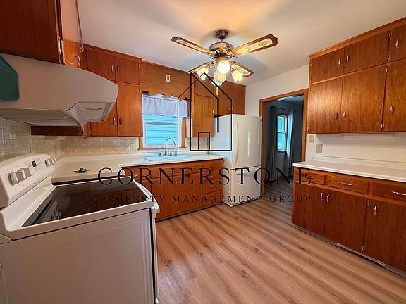 2nd image of 1414 N 28th St