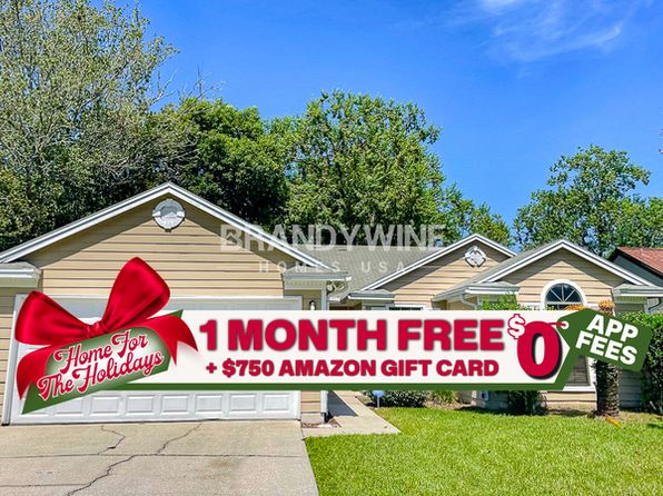 3847 English Colony Dr N