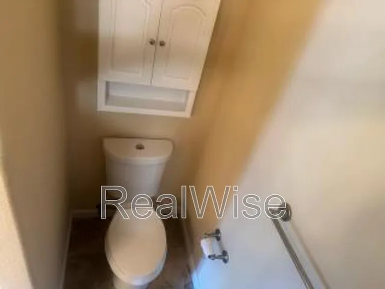 1709 Softwood Way — Photo 23