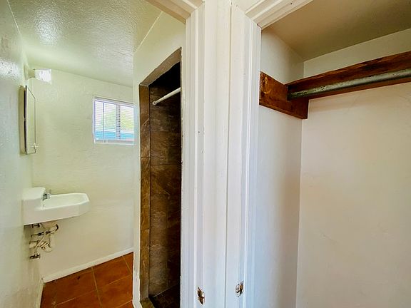 4th image of 250 W Laguna St APT 6