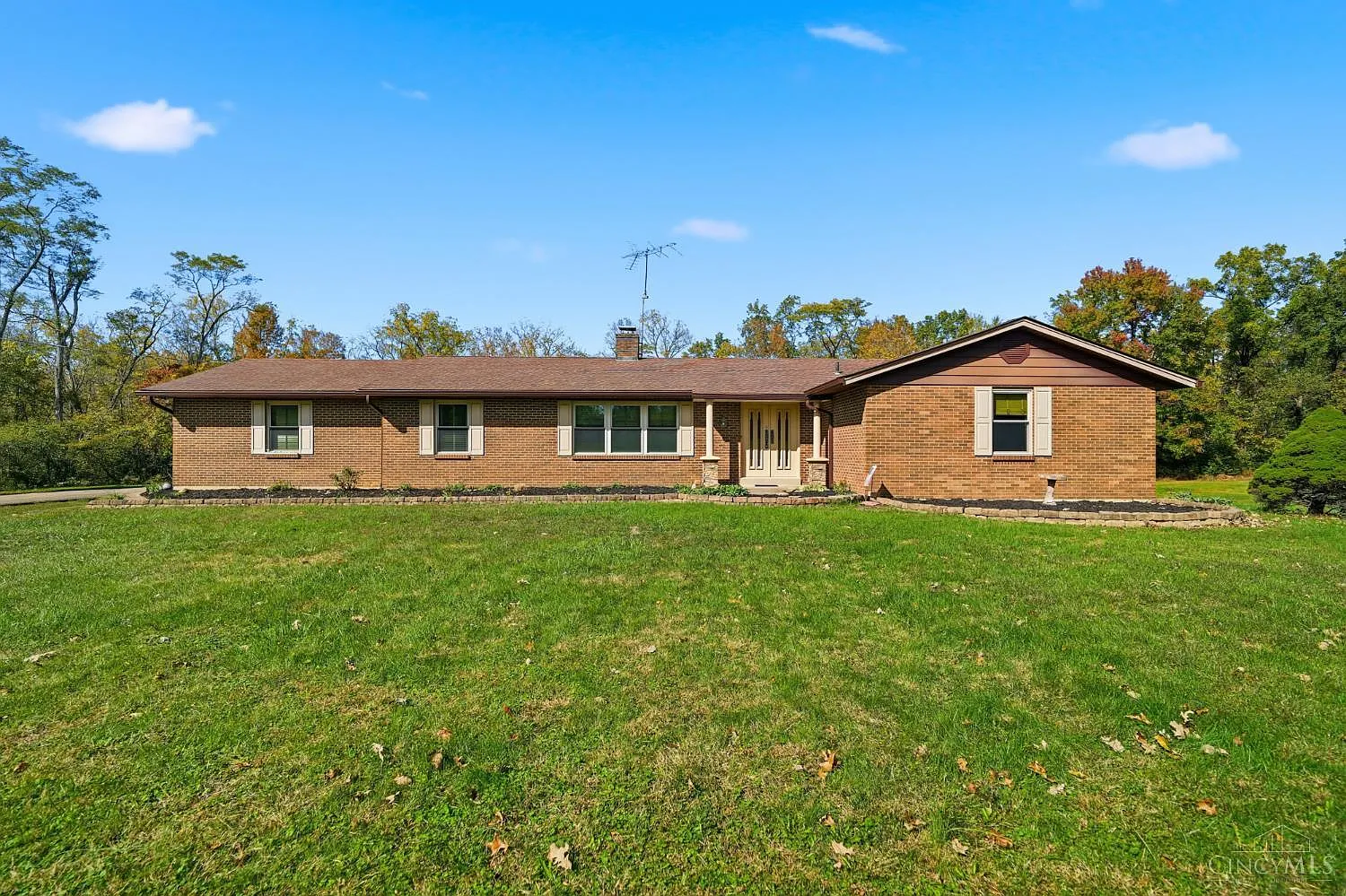 4054 E Foster Maineville Rd photo 1