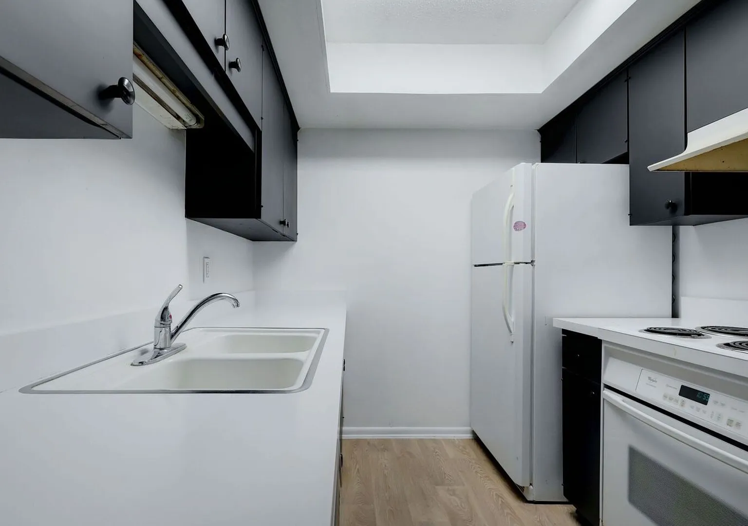One Bedroom condo in the Heart of Alamo Heights — Photo 3