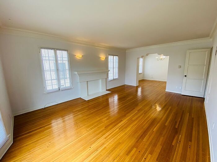 1st image of 934 Alandele Ave
