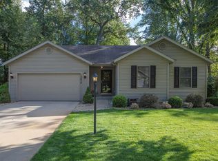 13814 Woods Trl, Granger, IN