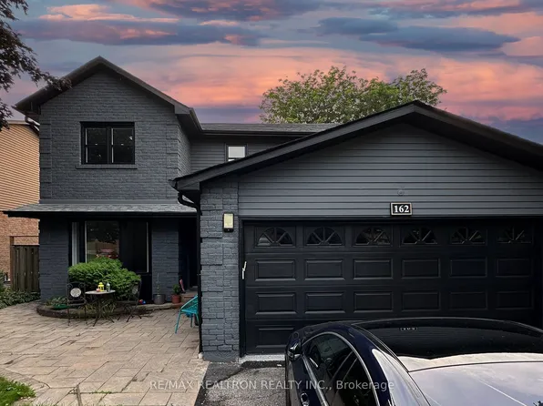 162 Walton Dr #Basement, Aurora, ON L4G 3R8