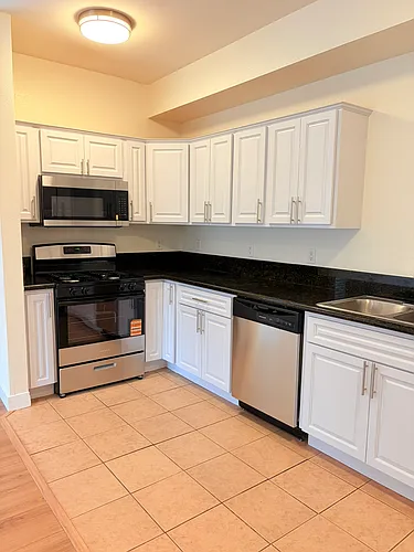 1301 N. Hollywood Way Photo 1