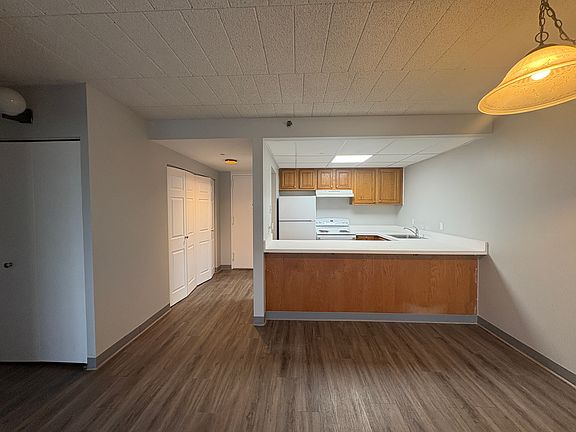 2nd image of 83 Scovill St #6