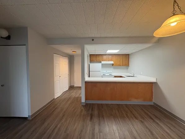 83 Scovill St #6, Waterbury, CT 06702