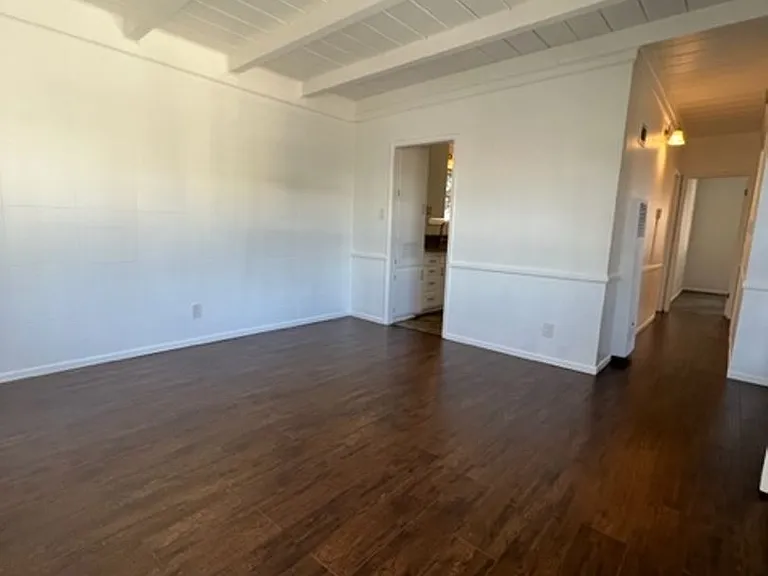 4221 Duquesne Ave — Photo 3
