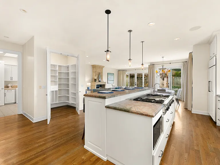 9676 Evergreen Dr NE — Photo 16