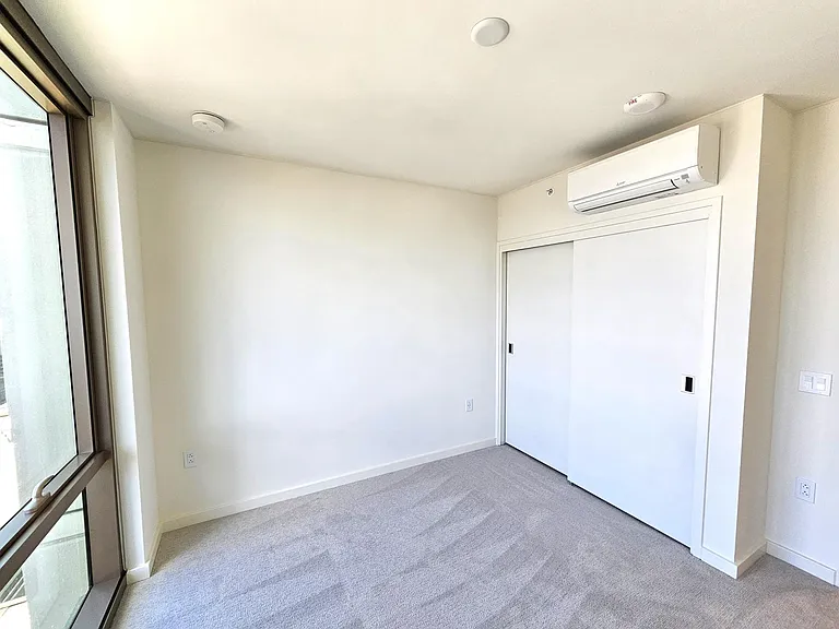 1388 Kapiolani Blvd #2004 — Photo 5