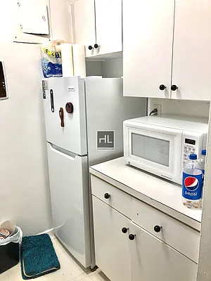 Rented by Highline Residential | media 17