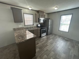 90 Arizona #90, Belleville, MI 48111