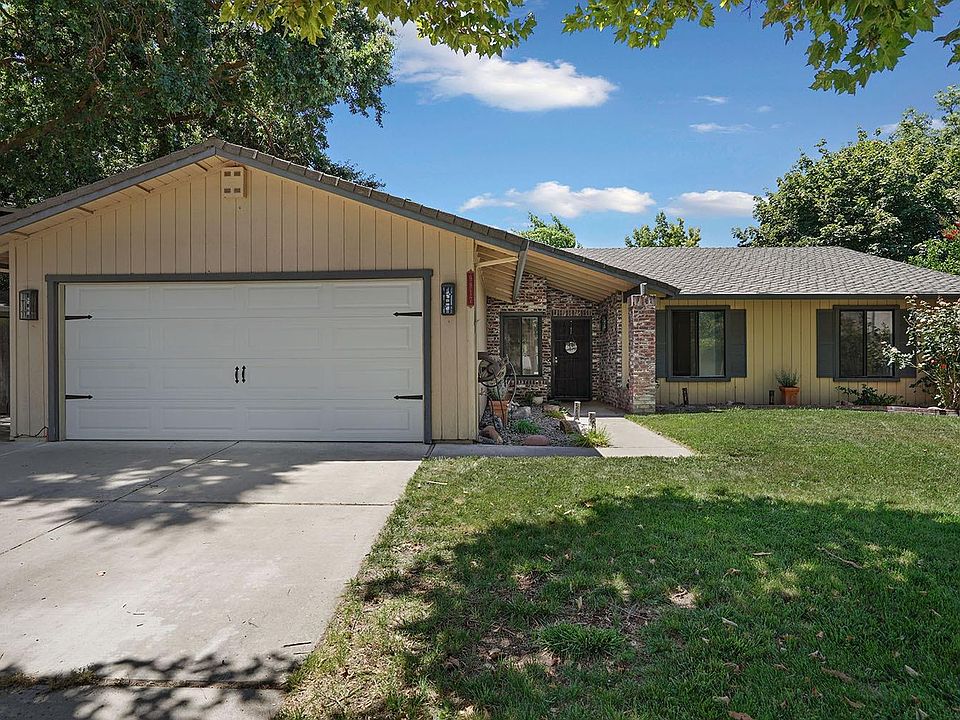 1st image of 9817 Deseret Ct