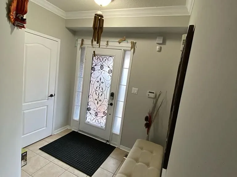 31 Middlecote Dr — Photo 3